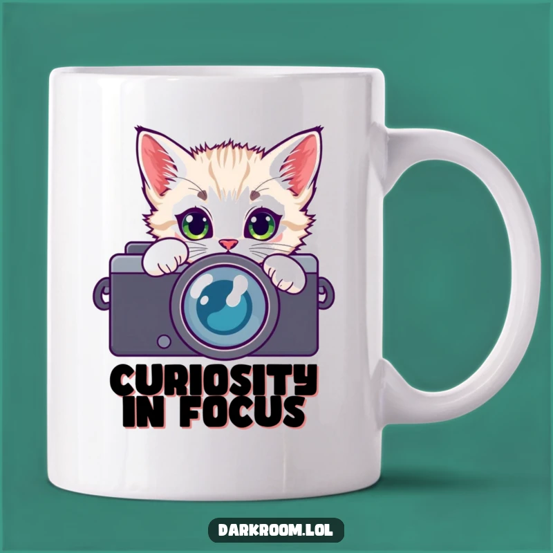 Funny Kitten Camera Lens Mug: Curious Cat Photography Gift for Cat Lovers