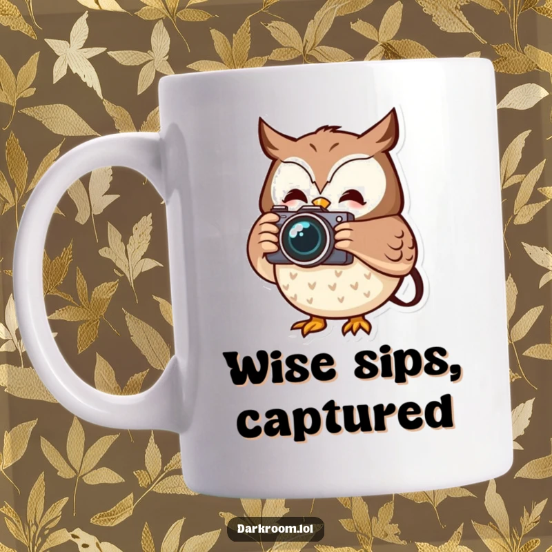 Funny cheerful owl photographer mug, holding a camera, attentively capturing a fleeting moment with keen, wise eyes.